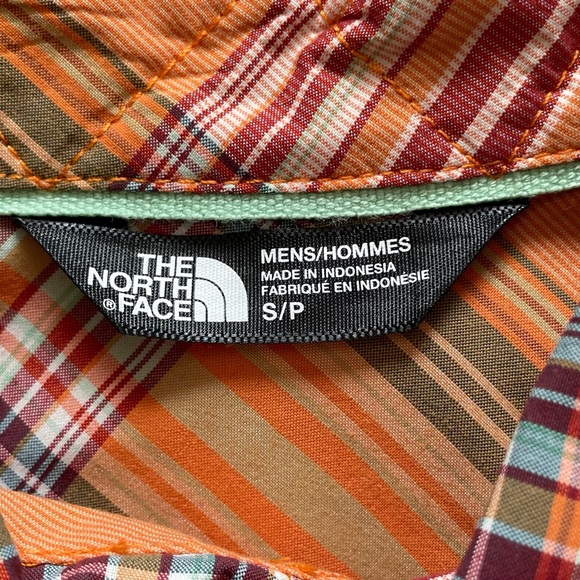 THE NORTH FACE Short Sleeve Button Down Shirt! S - Picture 3 of 7